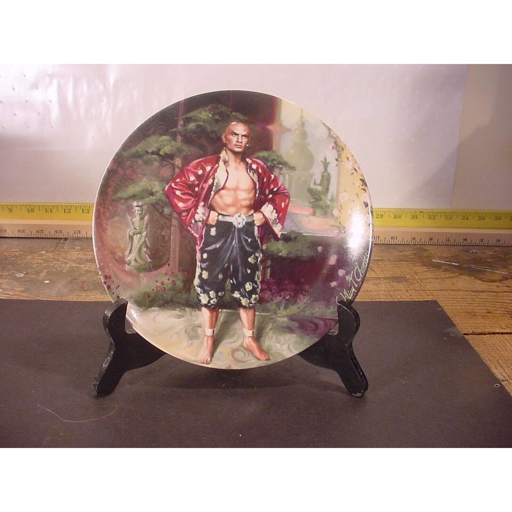 Collector Plate: 1985 "Of A Puzzlement" from The Kind and I - Knowles China